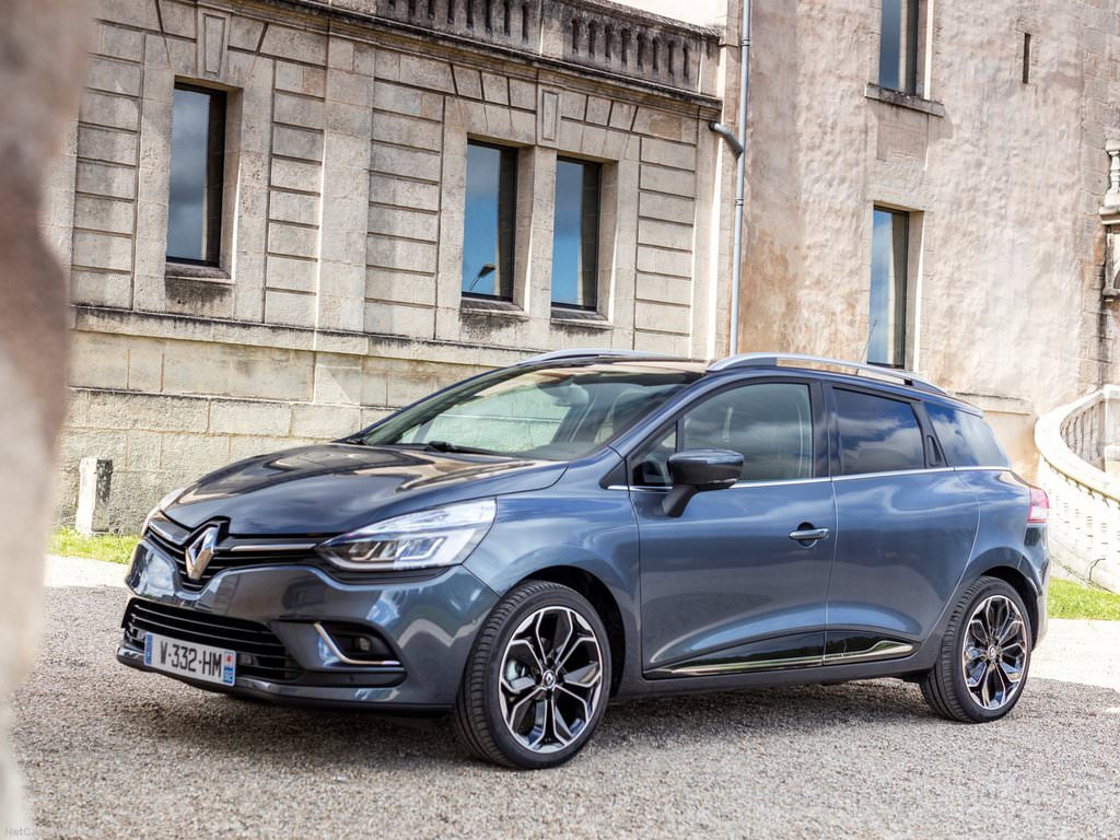 Yenilenen Clio Türkiye'de satışa sunuldu