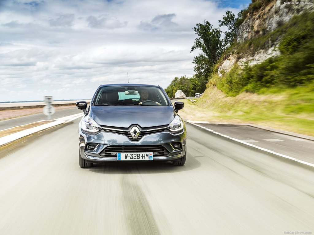 Yenilenen Clio Türkiye'de satışa sunuldu