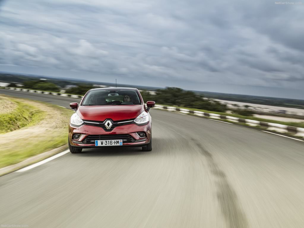 Yenilenen Clio Türkiye'de satışa sunuldu