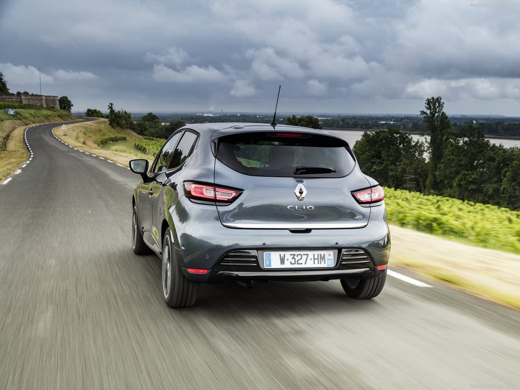 Yenilenen Clio Türkiye'de satışa sunuldu