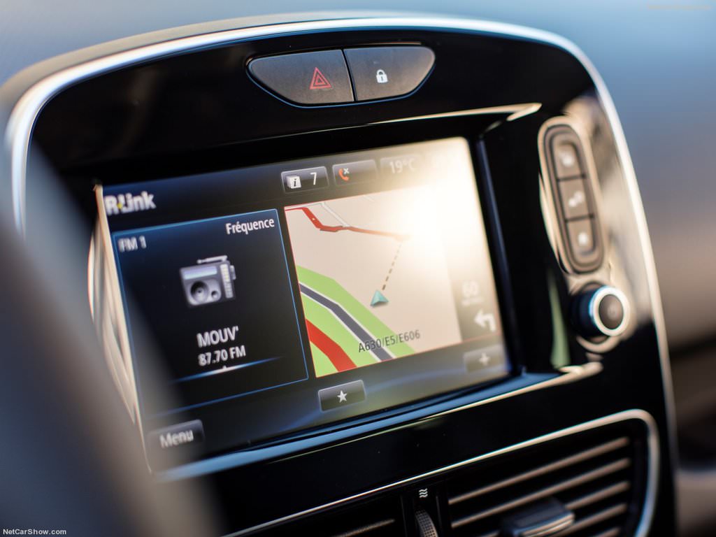 Yenilenen Clio Türkiye'de satışa sunuldu