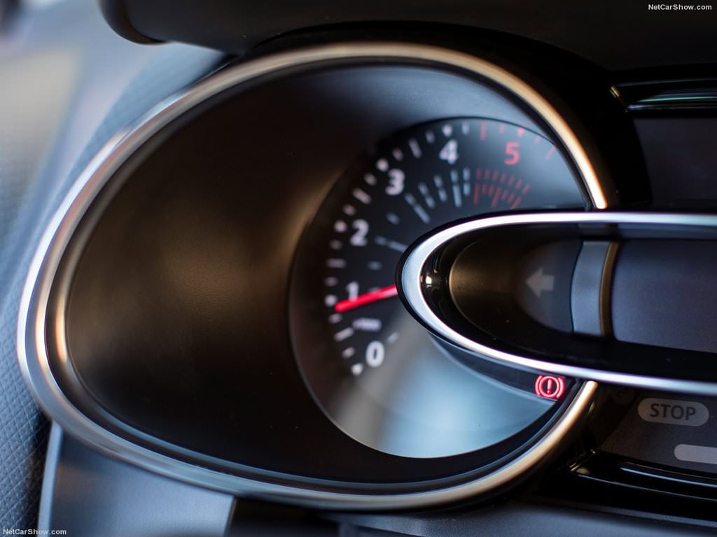 Yenilenen Clio Türkiye'de satışa sunuldu