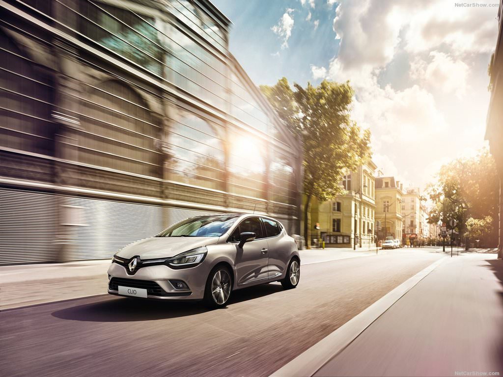 Yenilenen Clio Türkiye'de satışa sunuldu