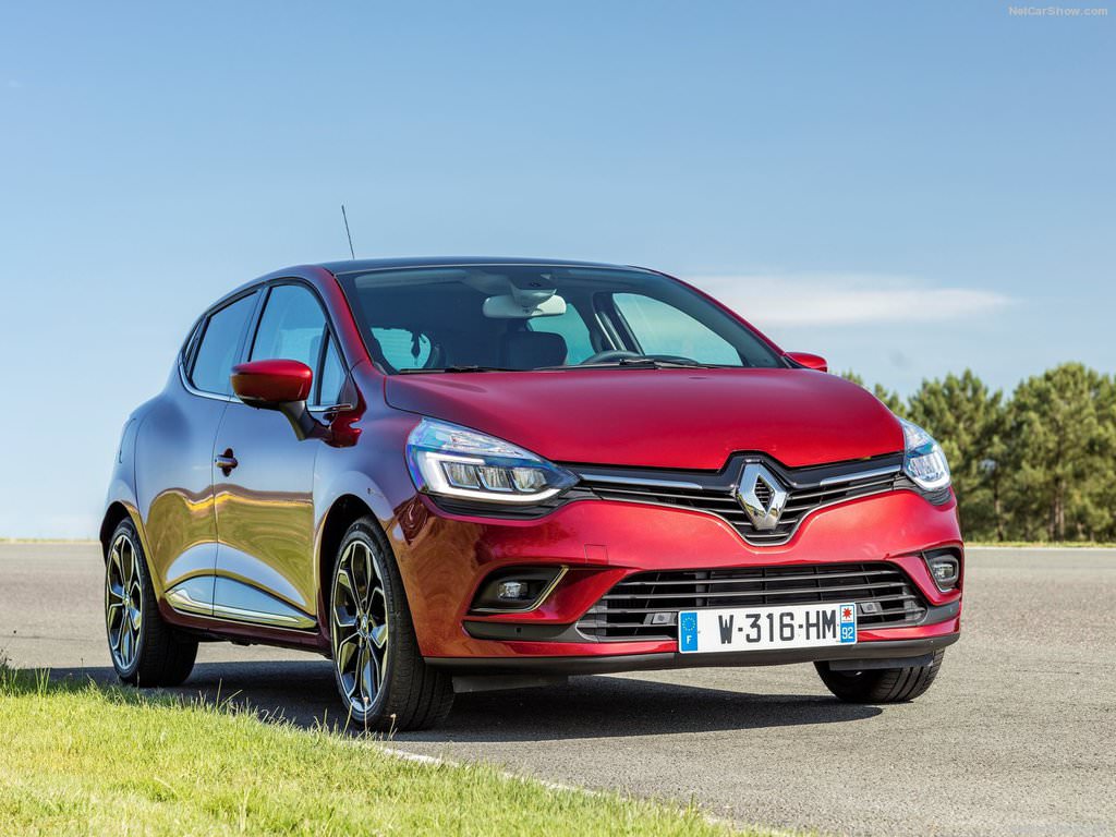 Yenilenen Clio Türkiye'de satışa sunuldu