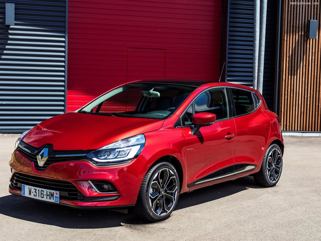 Yenilenen Clio Türkiye'de satışa sunuldu