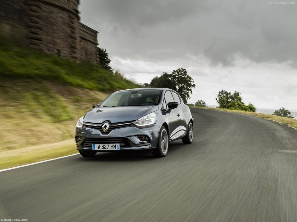 Yenilenen Clio Türkiye'de satışa sunuldu