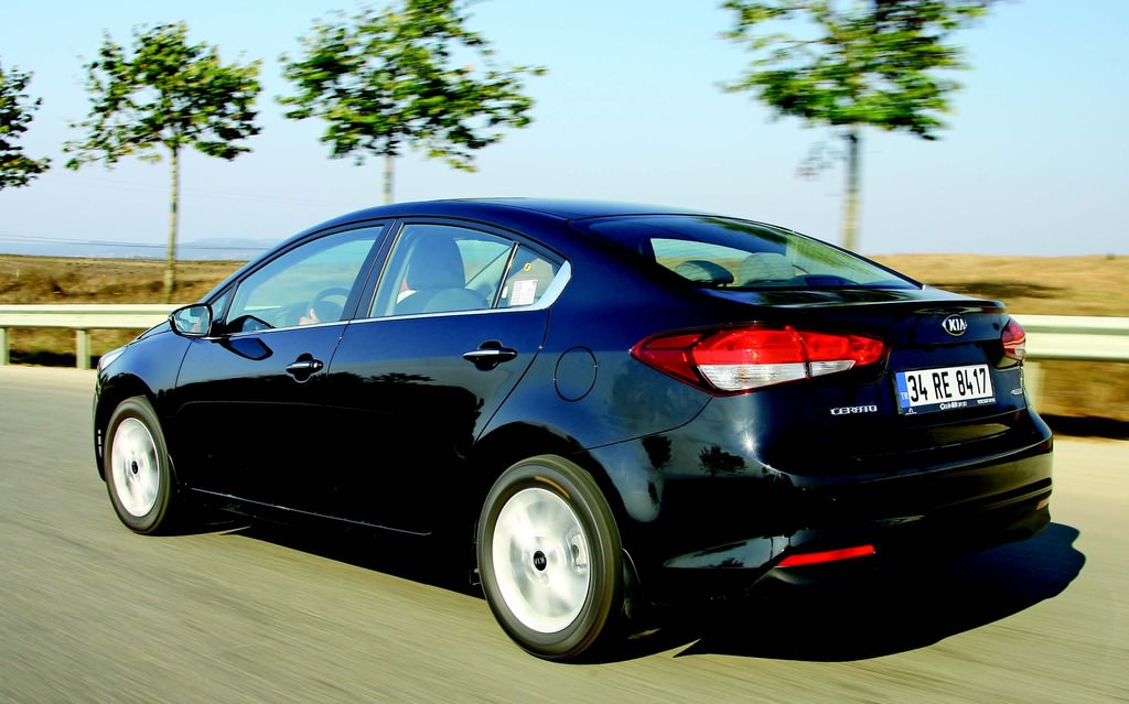 TEST · Kia Cerato 1.6 CRDi DCT Concept Plus