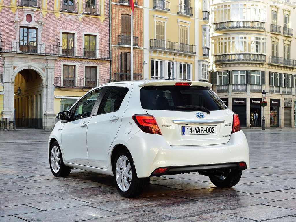 Toyota Yaris fotoğrafları