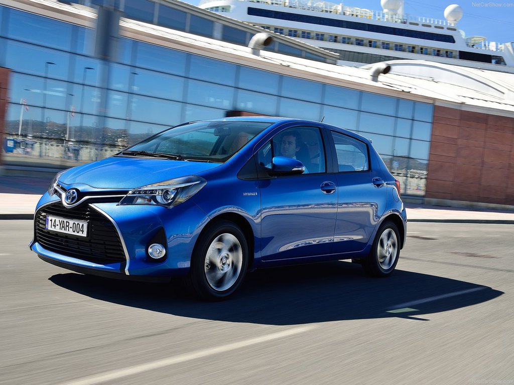 Toyota Yaris fotoğrafları
