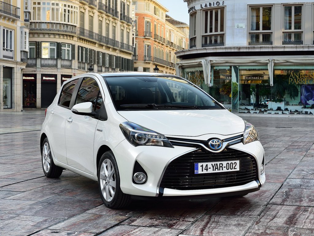 Toyota Yaris fotoğrafları