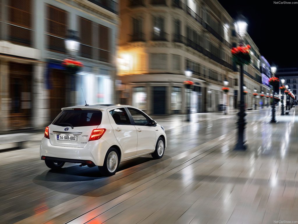 Toyota Yaris fotoğrafları