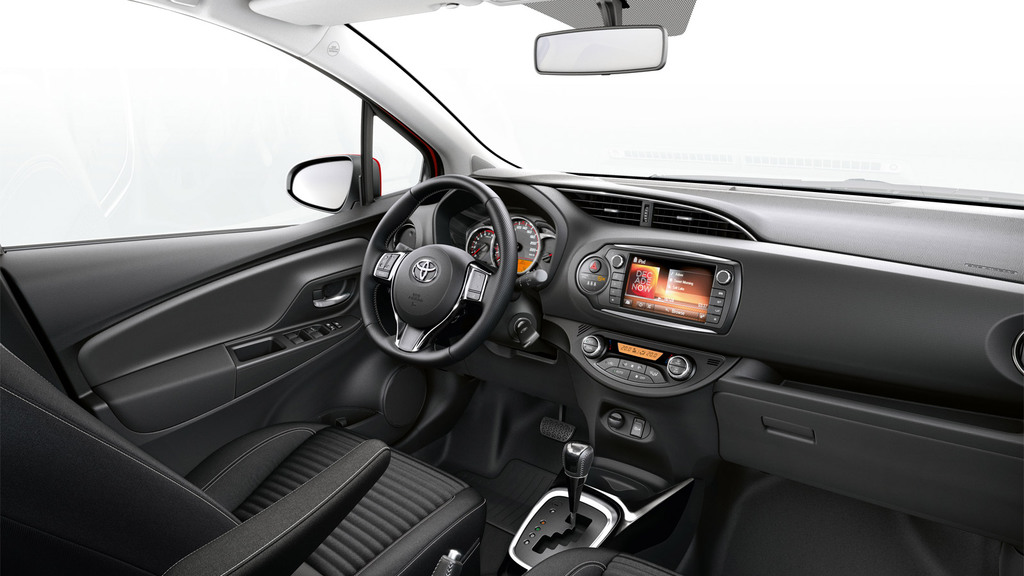 Toyota Yaris fotoğrafları