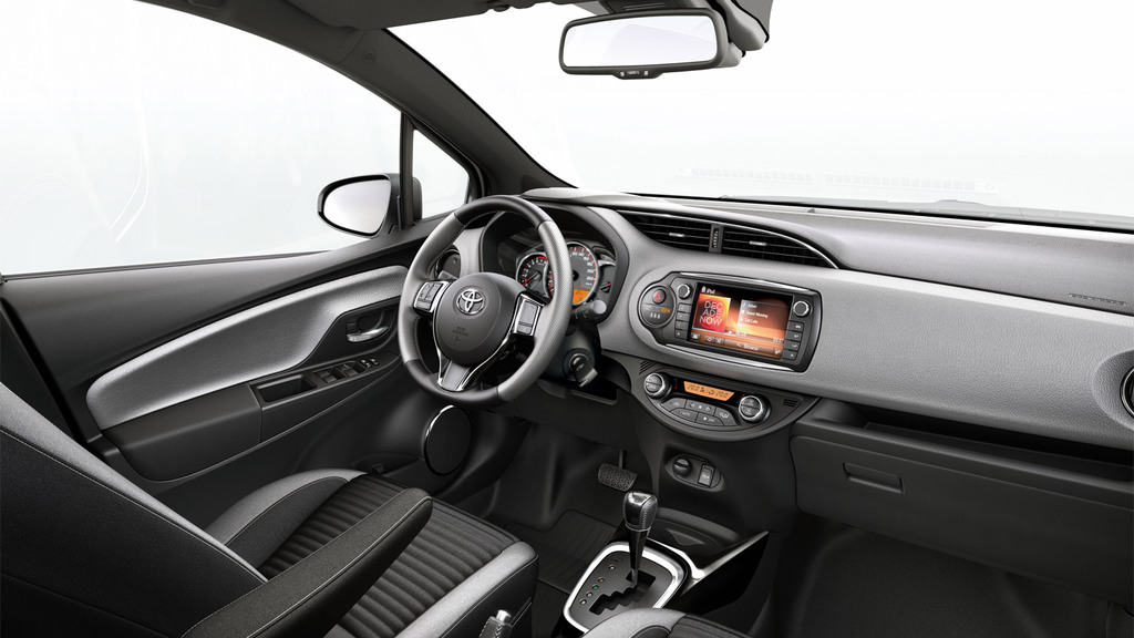 Toyota Yaris fotoğrafları