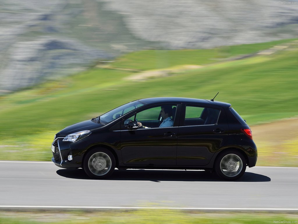Toyota Yaris fotoğrafları