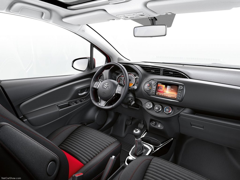 Toyota Yaris fotoğrafları