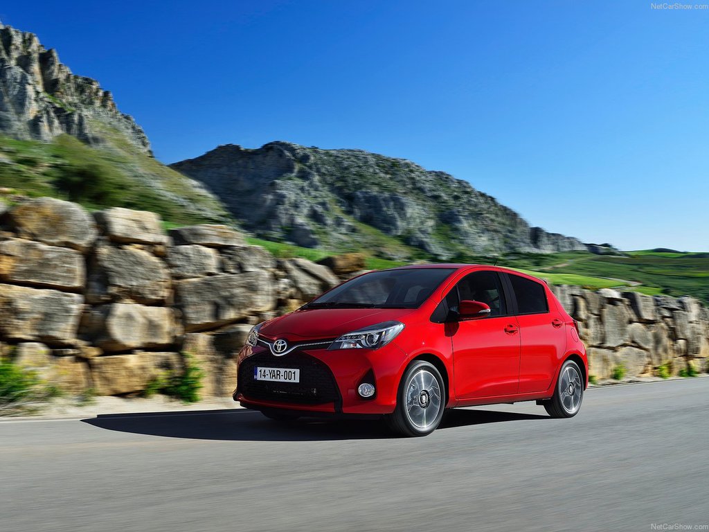 Toyota Yaris fotoğrafları