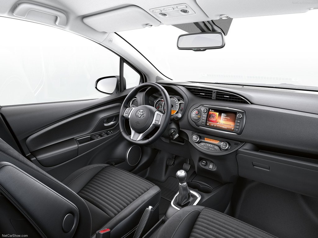 Toyota Yaris fotoğrafları
