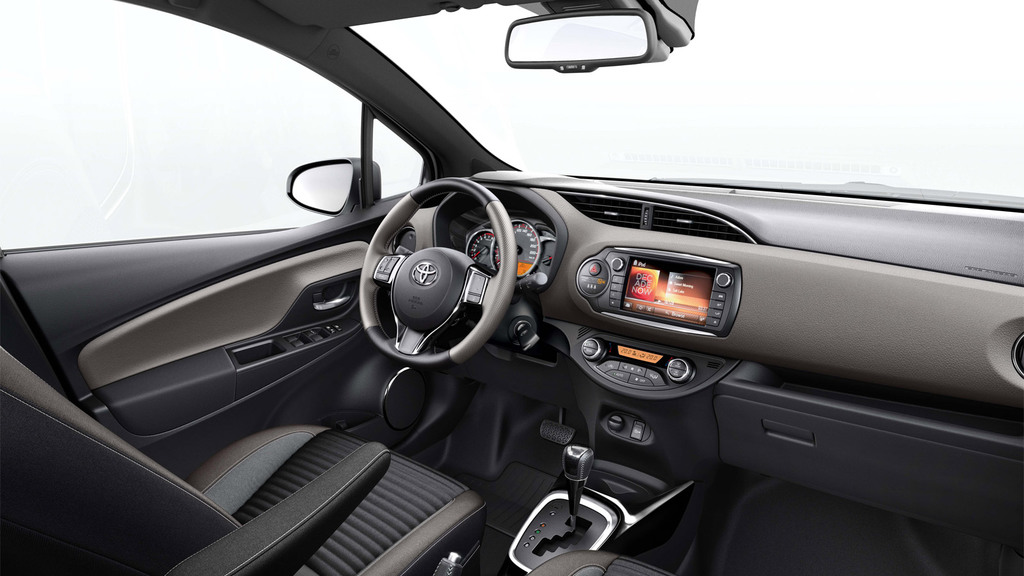 Toyota Yaris fotoğrafları