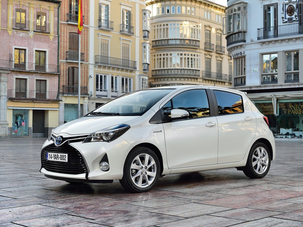 Toyota Yaris fotoğrafları