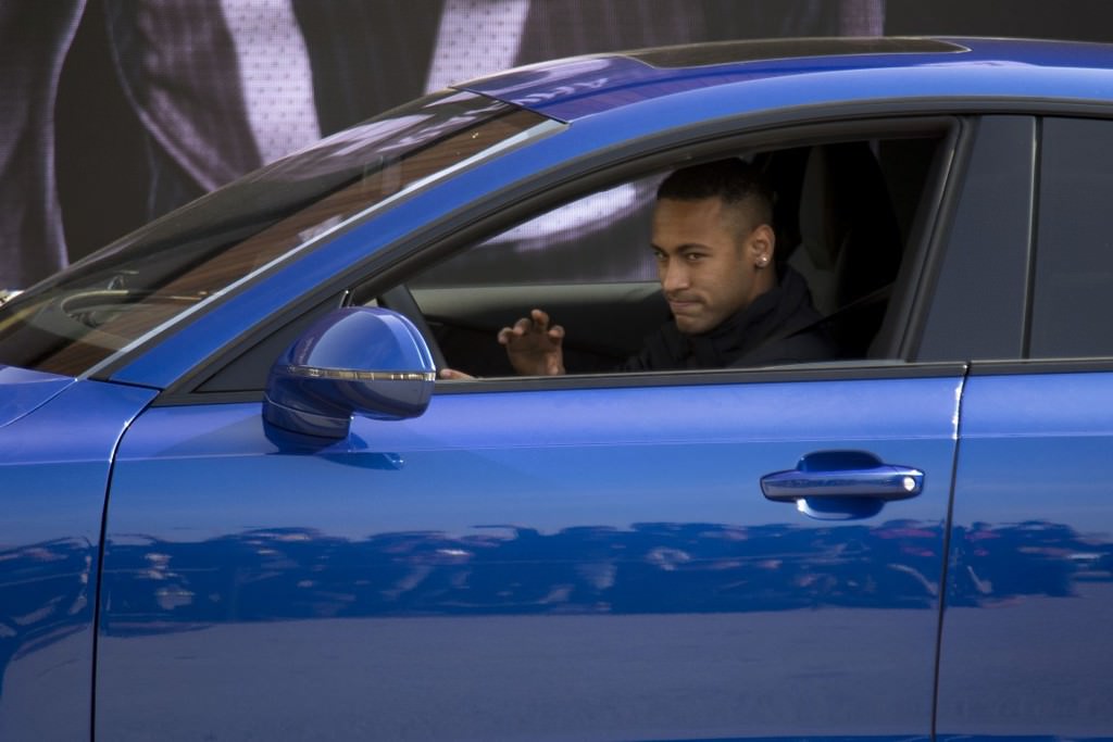  Audi’den Barcelona’lı futbolculara yeni otomobiller