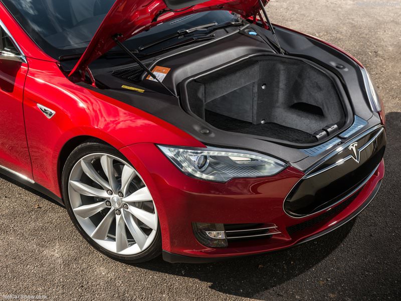 Tesla Supercharger'lar artık ücretli olacak