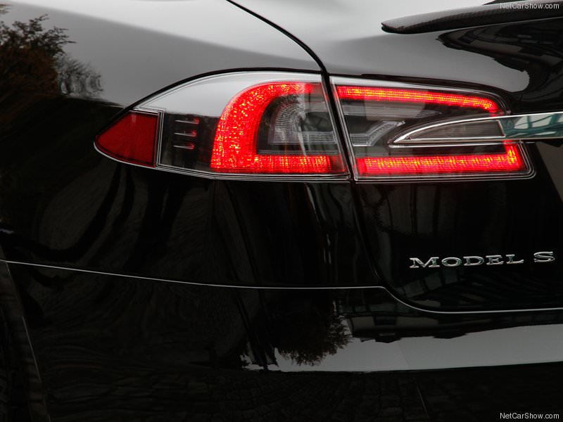 Tesla Supercharger'lar artık ücretli olacak