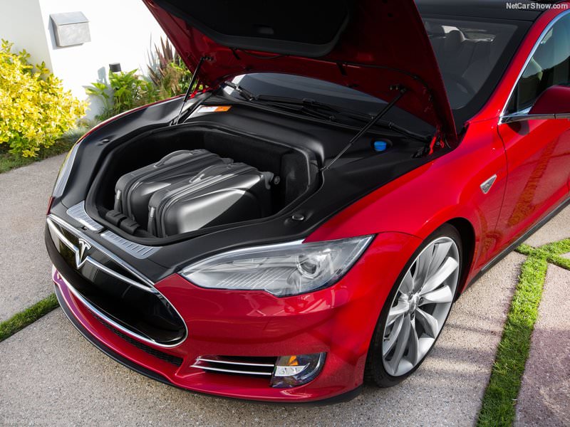 Tesla Supercharger'lar artık ücretli olacak