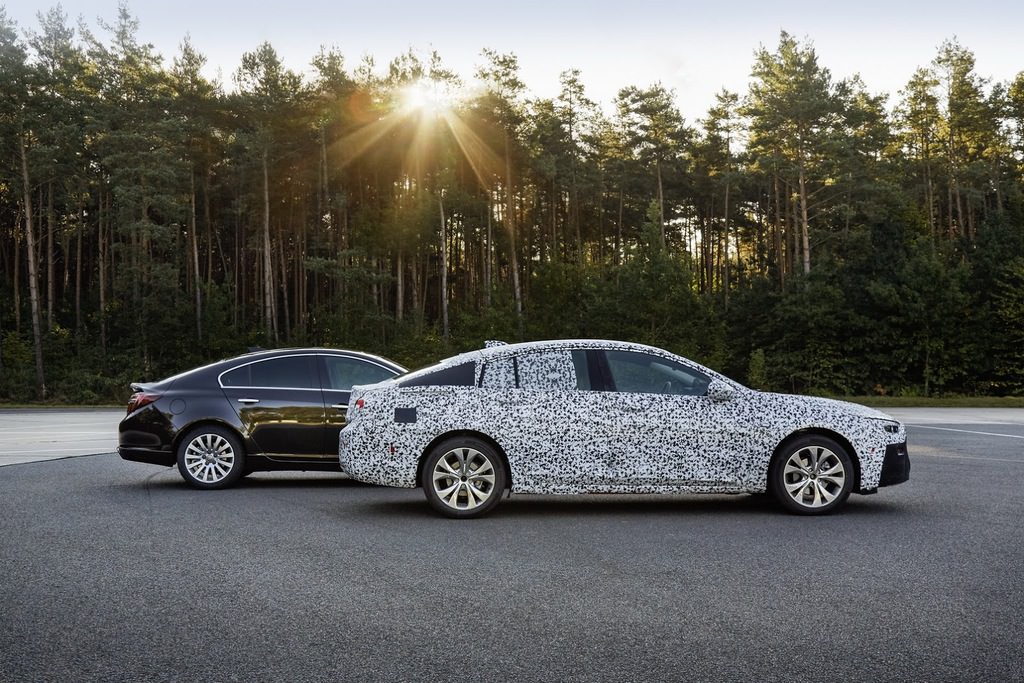 Yeni Insignia geliyor