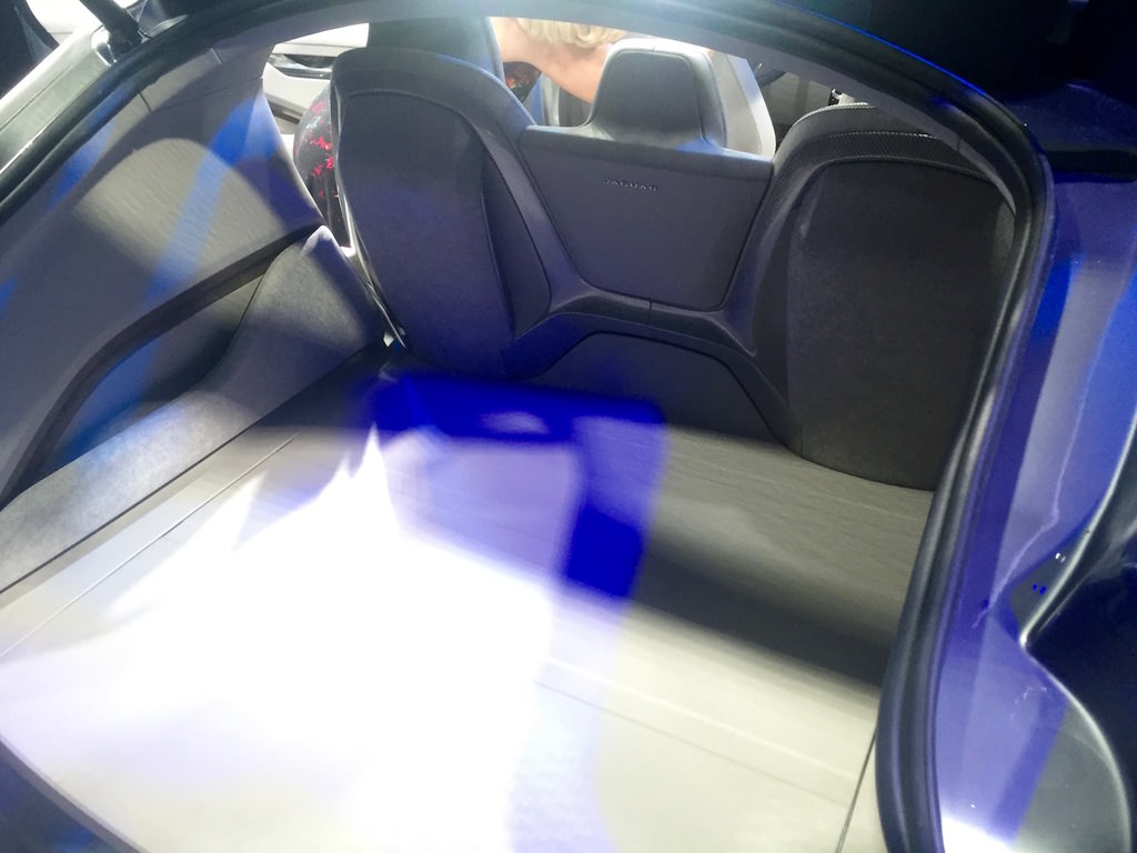 Jaguar’ın yeni elektrikli konsepti