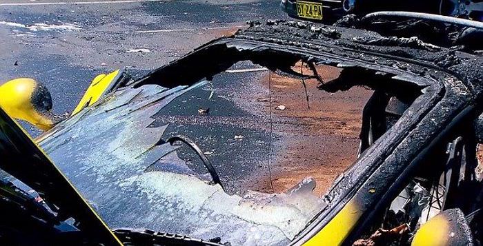 Herkesin gözü önünde yandı