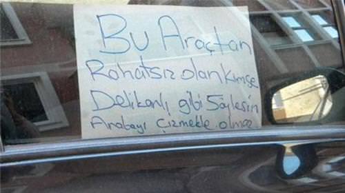 Araçlarına yazdıklarıyla fenomen oldular!