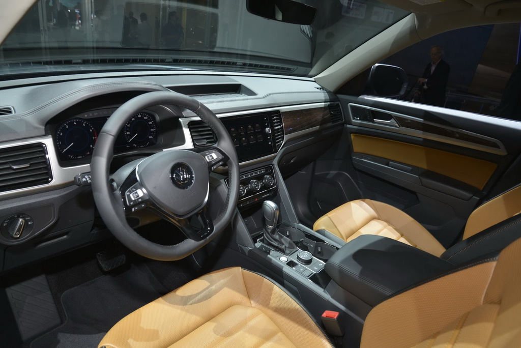 VW’nişn 7 kişilik SUV’u Los Angeles’ta sergileniyor