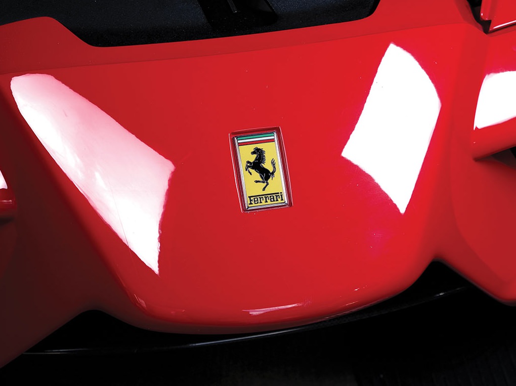 Tommy Hilfiger’ın Ferrari’si satışta