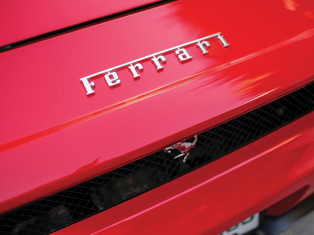 Tommy Hilfiger’ın Ferrari’si satışta