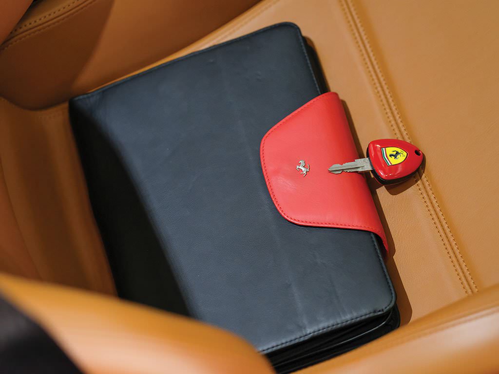 Tommy Hilfiger’ın Ferrari’si satışta