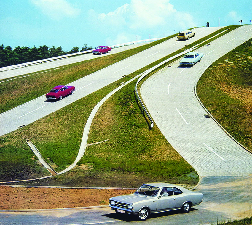 Yıldönümü · Opel Test Merkezi