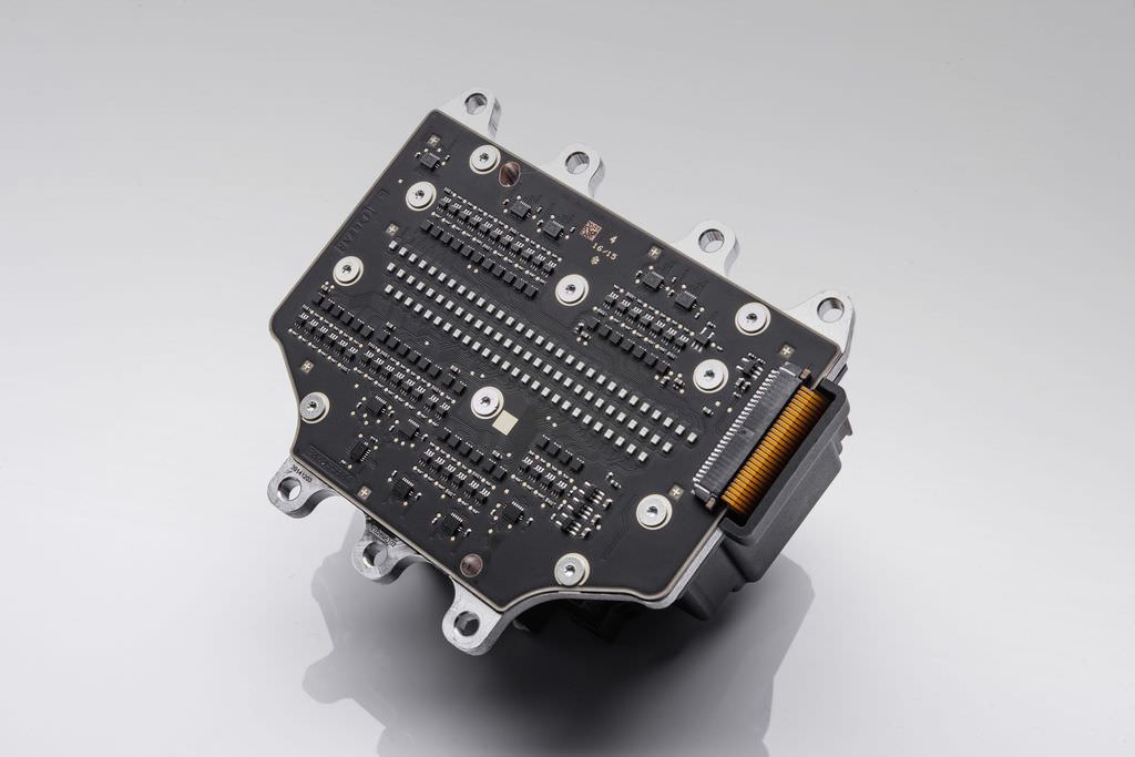 Mercedes’in yeni akıllı aydınlatma sistemi