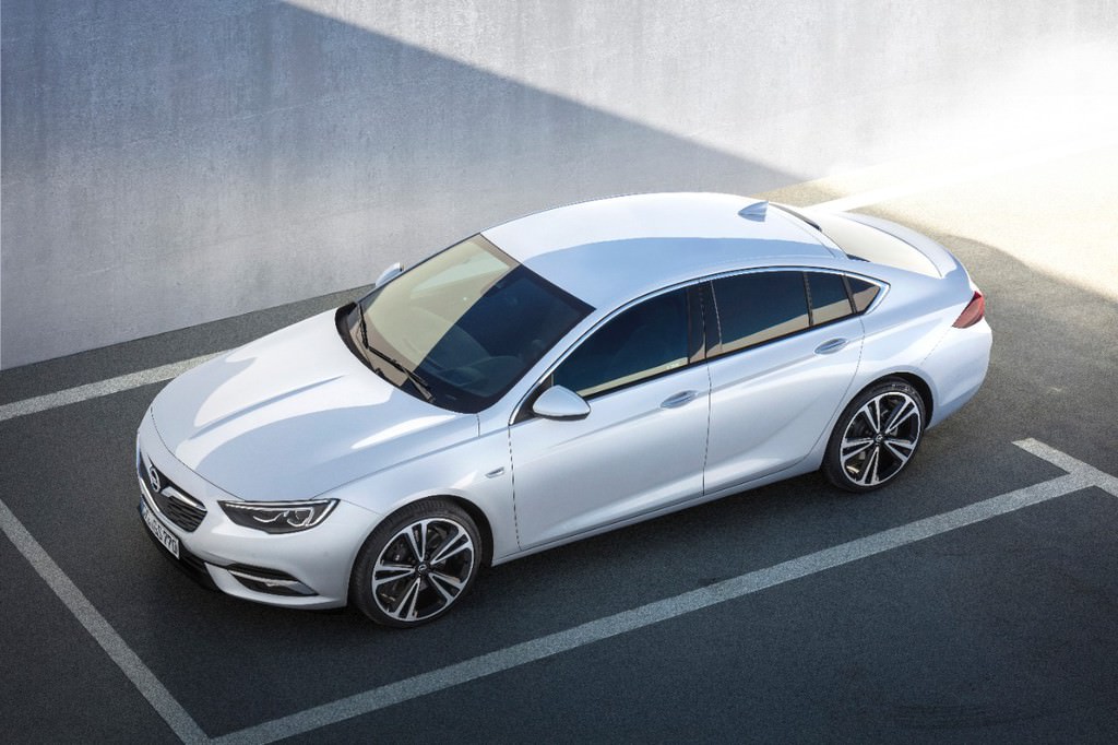 İşte yeni Insignia Grand Sport
