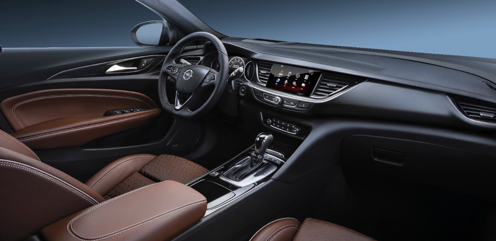 İşte yeni Insignia Grand Sport