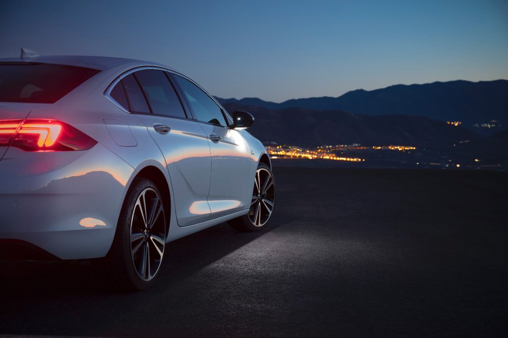 İşte yeni Insignia Grand Sport