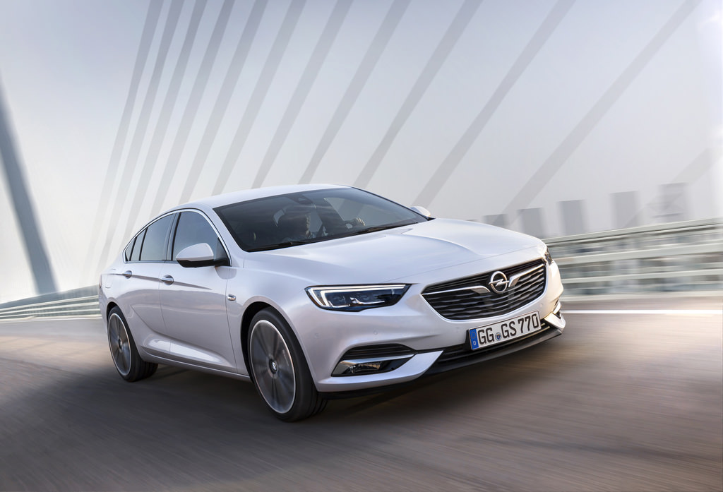 İşte yeni Insignia Grand Sport
