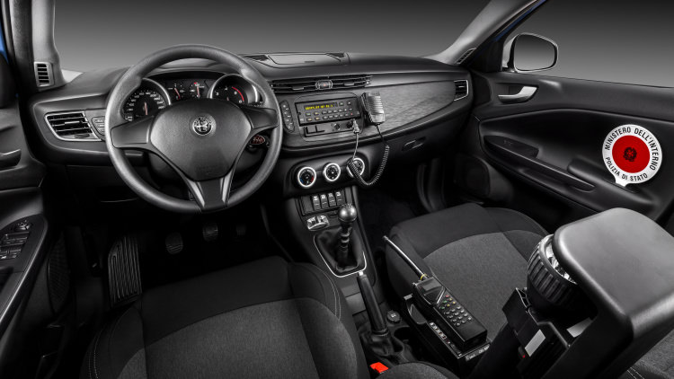 İşte İtalya'nın yeni polis araçları