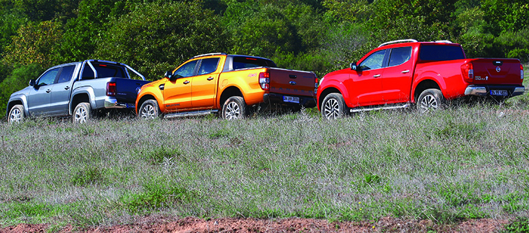 KARŞILAŞTIRMA · Ford Ranger 3.2L TDCi 4x4 Wildtrak, Nissan Navara 4x4 A/T, VW Amarok 3.0 V6 TDI 4x4