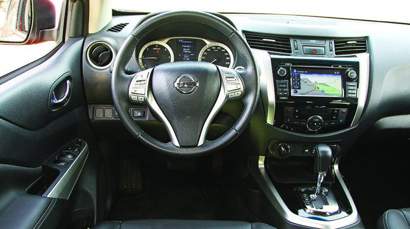 KARŞILAŞTIRMA · Ford Ranger 3.2L TDCi 4x4 Wildtrak, Nissan Navara 4x4 A/T, VW Amarok 3.0 V6 TDI 4x4