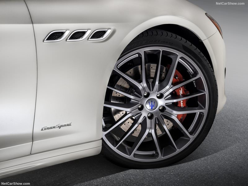 Yeni Maserati Quattroporte Türkiye’de !