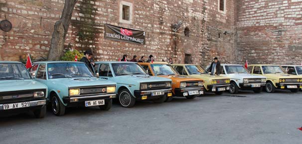 Murat 131'in 40.yaşı sevenleriyle kutlandı