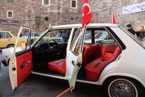 Murat 131'in 40.yaşı sevenleriyle kutlandı
