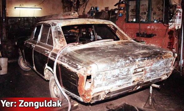 Babasından kalan hurda otomobili bu hale getirdi