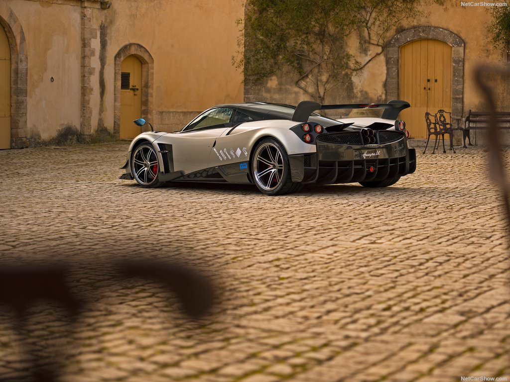 2016 Pagani Huayra BC