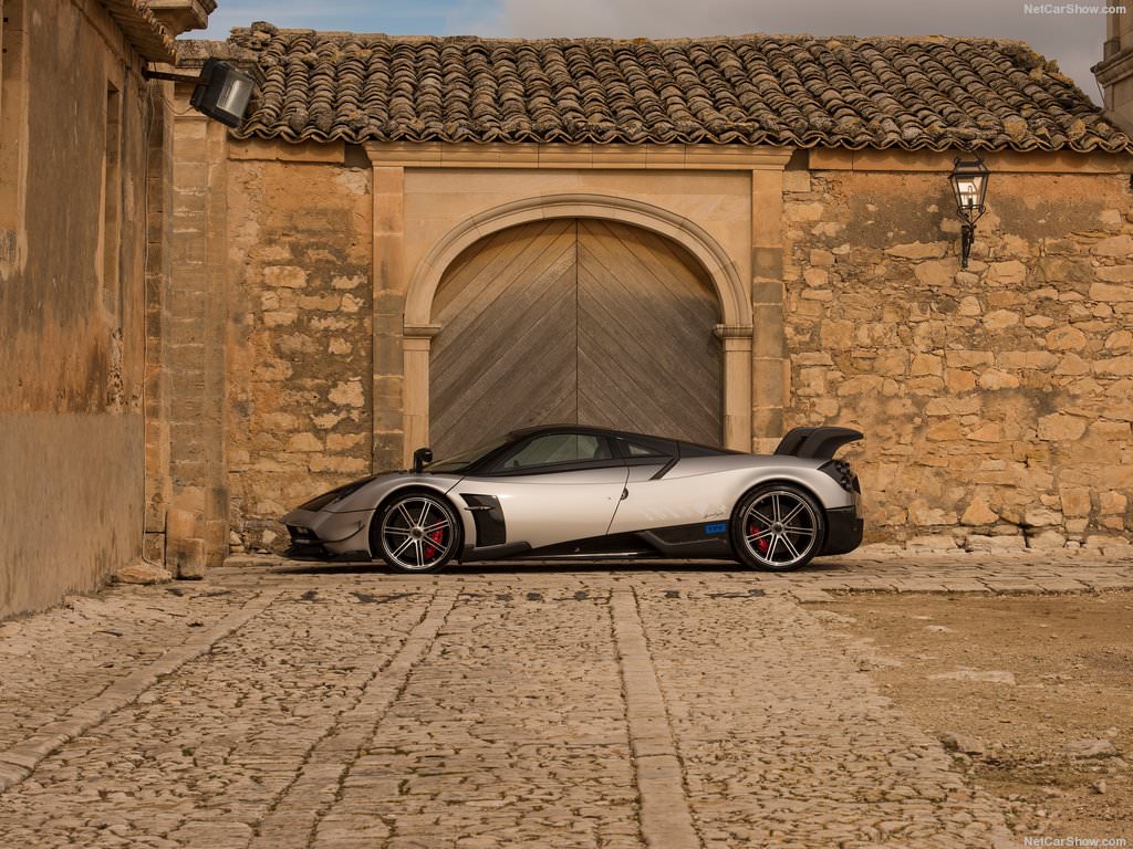 2016 Pagani Huayra BC